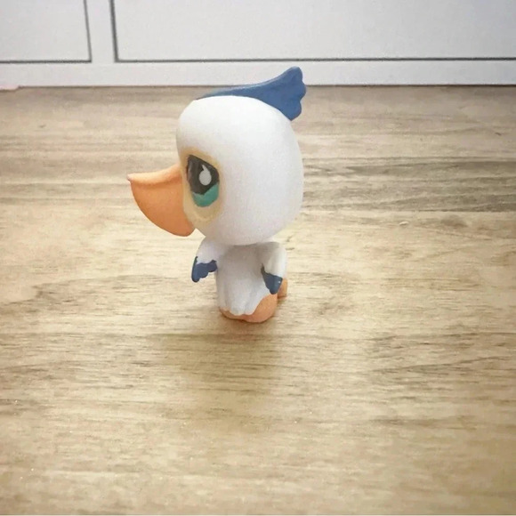 Littlest Pet Shop white and blue pelican 517 (2007) - Picture 12 of 15